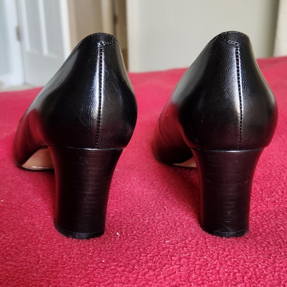 Cole Haan Black Leather Pumps - 8.5 - Picture 3 of 8